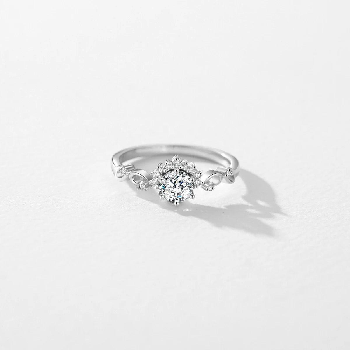 Diana Briliant Crown Solitaire Ring